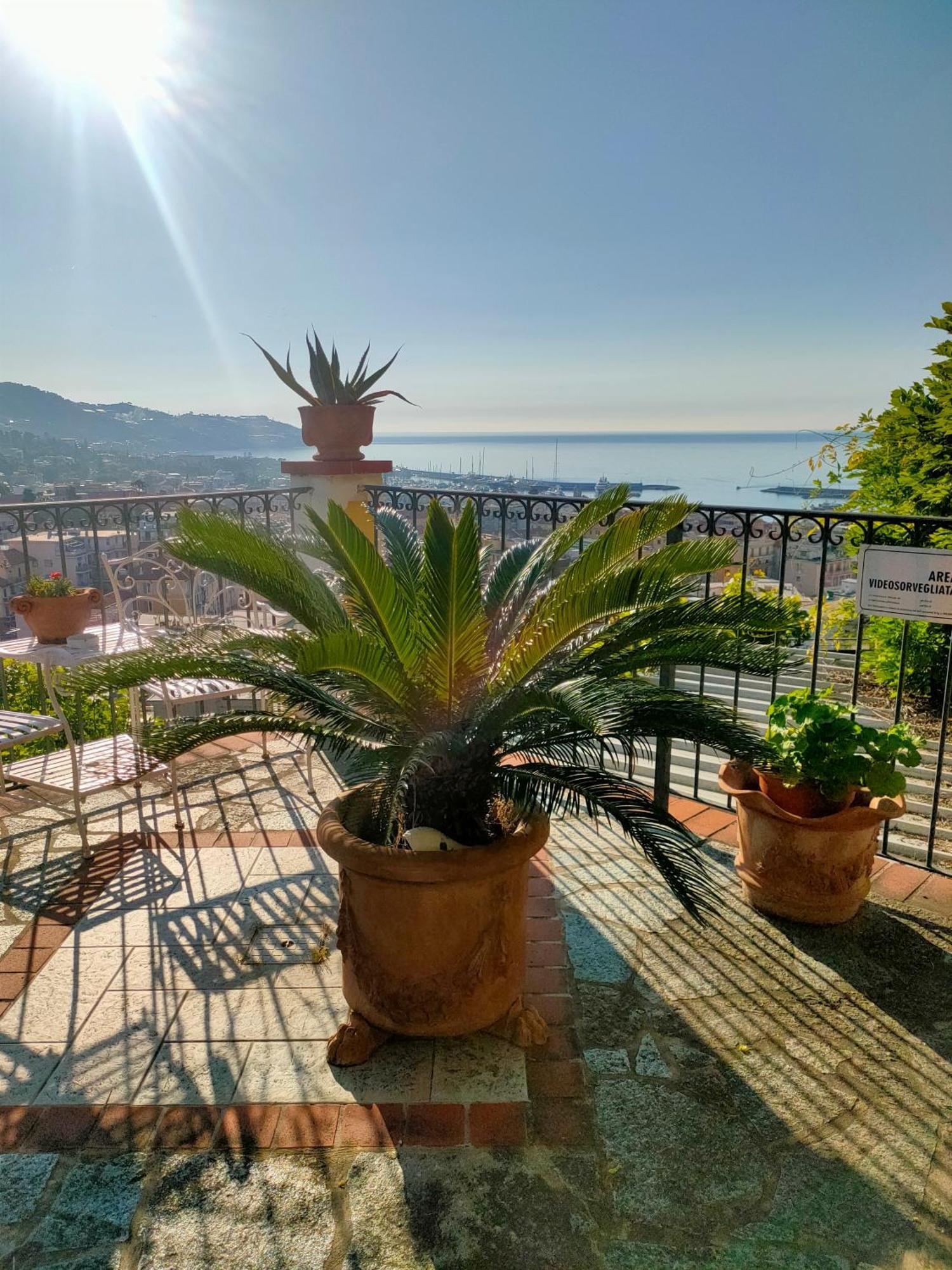 La Casa Del Sole Hotell Sanremo Eksteriør bilde